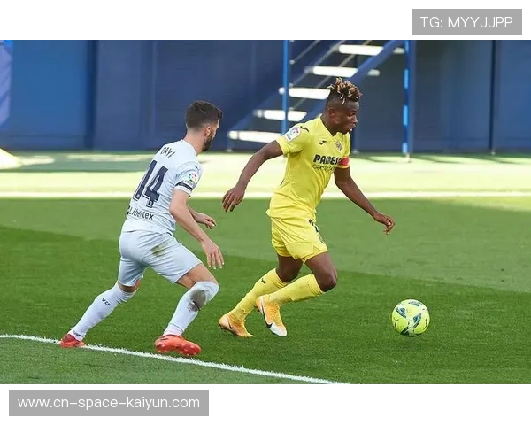 比利亚雷亚尔两翼换速战术解析,如何克制帕福斯低位防线 比利亚雷亚尔两翼换速战术解析,如何克制帕福斯低位防线