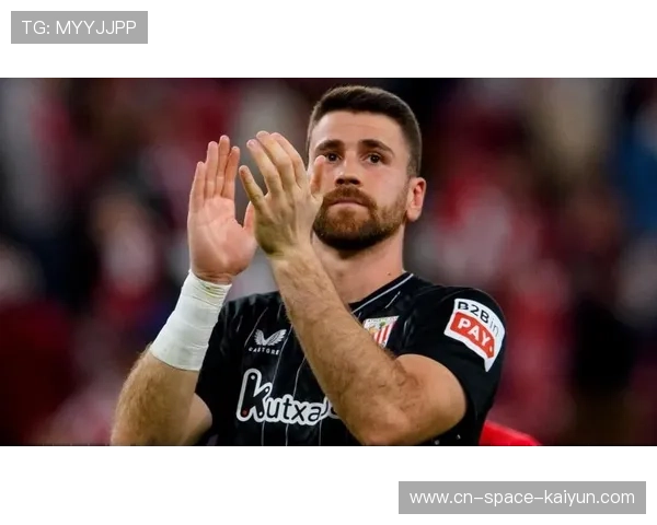 毕尔巴鄂门将乌奈-西蒙屡献神扑，零封巴黎